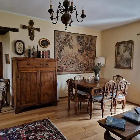 La Nocciolaia مزرعة للإقامة *