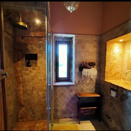 مزرعة للإقامة La Nocciolaia نارني