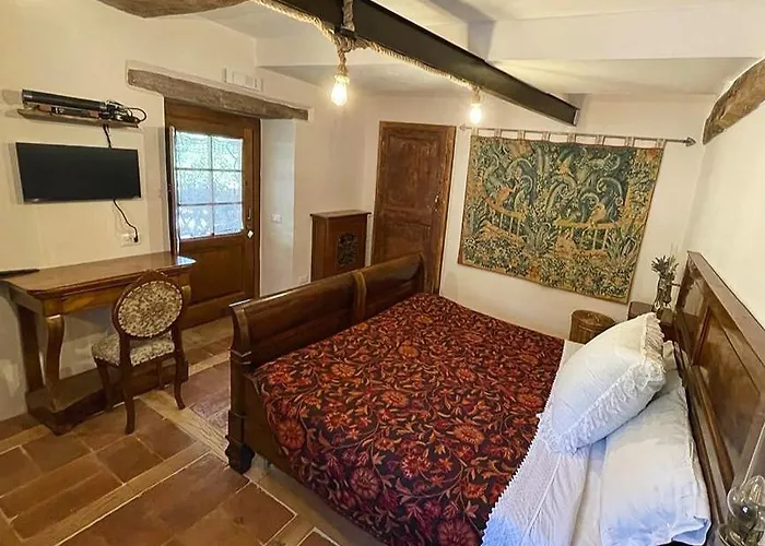 Farm stay La Nocciolaia