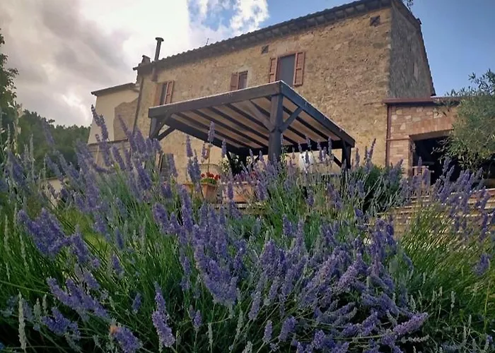 Farm stay La Nocciolaia